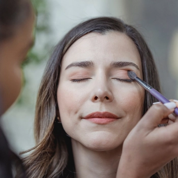 Széppé tesznek minket - szolgáltatások: kozmetikus, manikűrös, pedikűrös, fodrász, masszőr